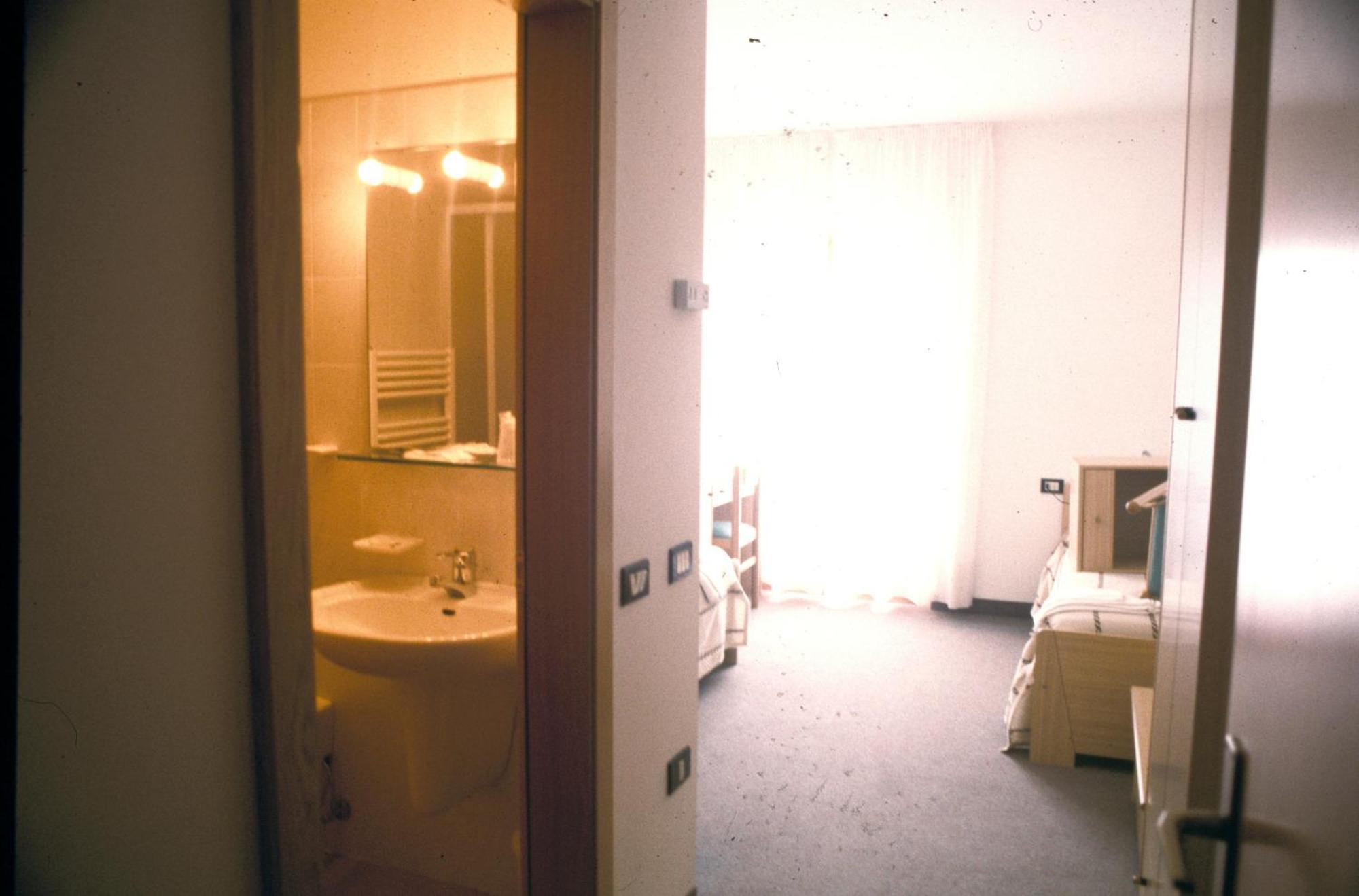 Hotel Cristina Tenno Eksteriør billede