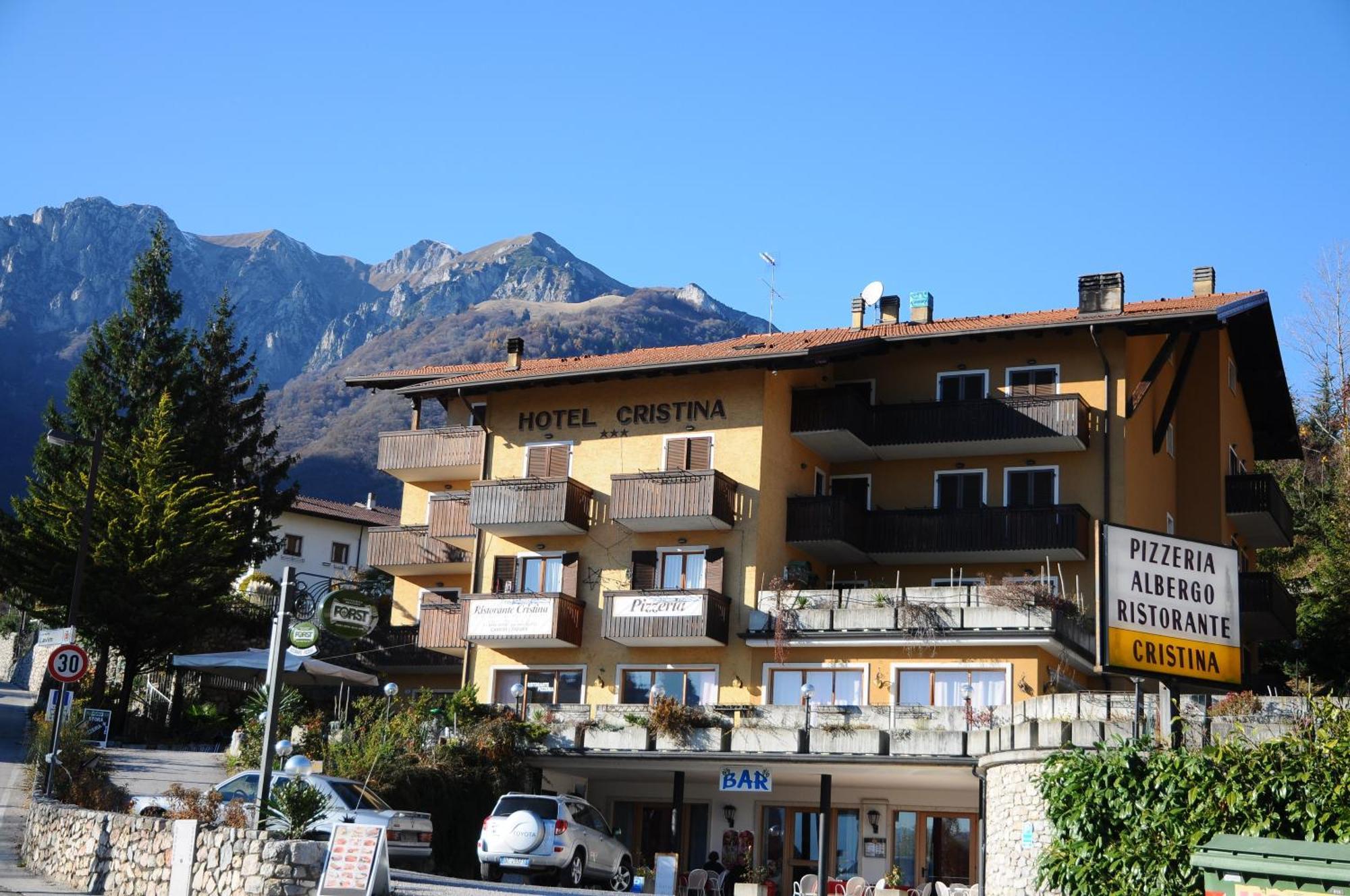 Hotel Cristina Tenno Eksteriør billede