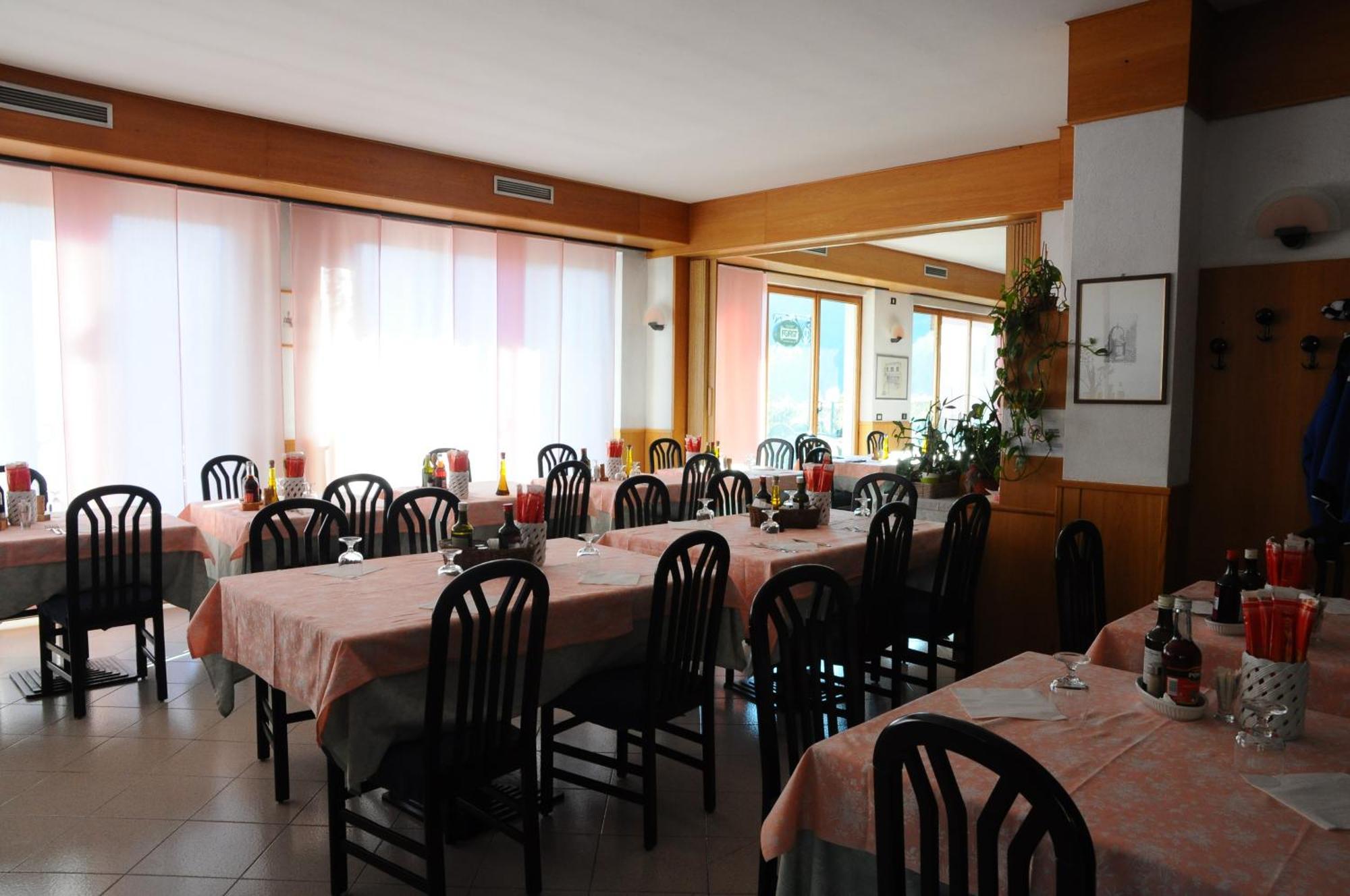 Hotel Cristina Tenno Eksteriør billede
